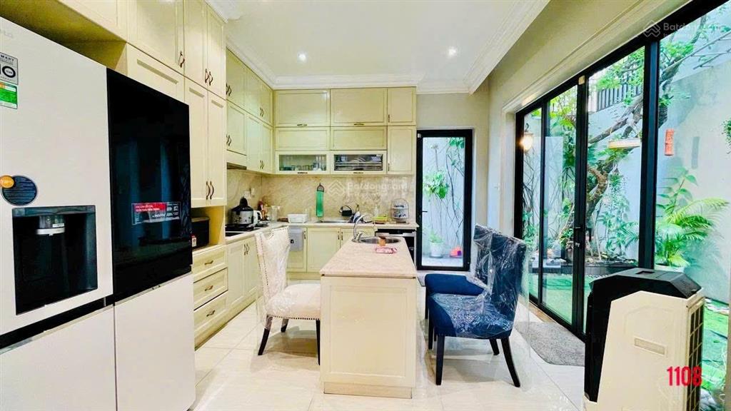 Cho thuê biệt thự hiện đại full nội thất cao cấp khu d2d võ thị sáu  p. thống nhất