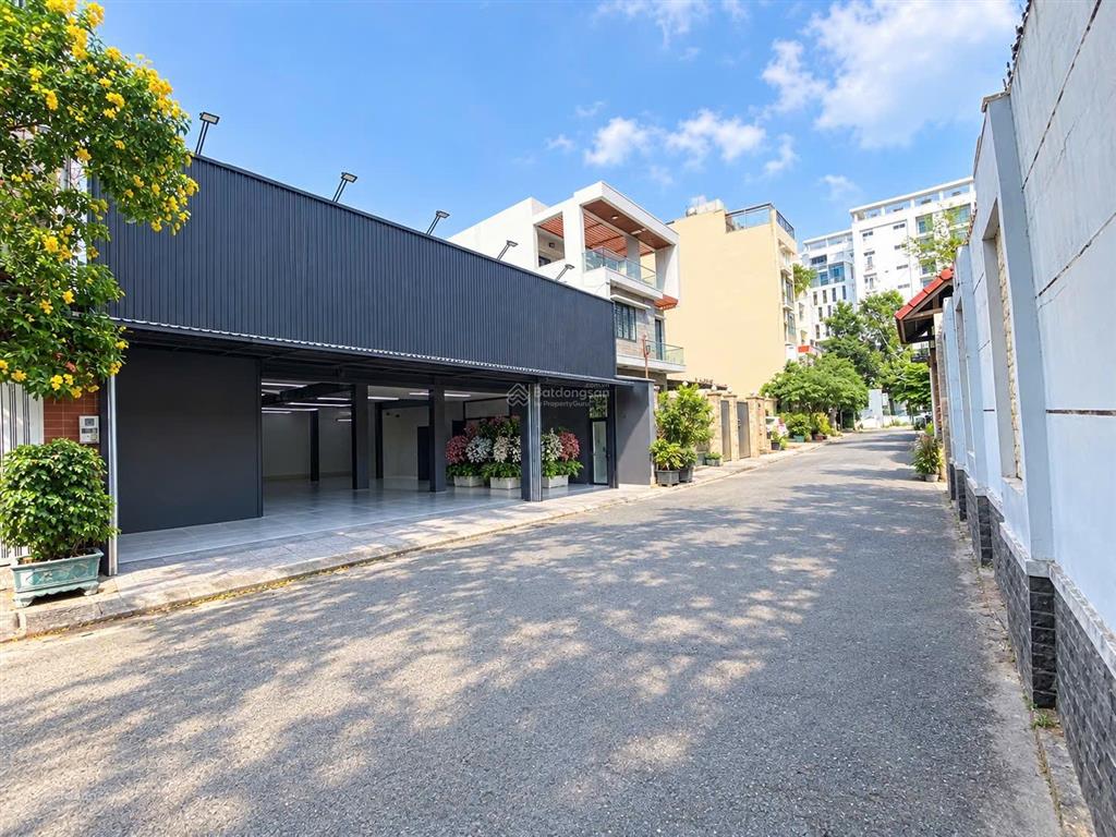 Cho thuê mặt bằng đẹp 320m2 ngang 16m khu d2d võ thị sáu  p. thống nhất
