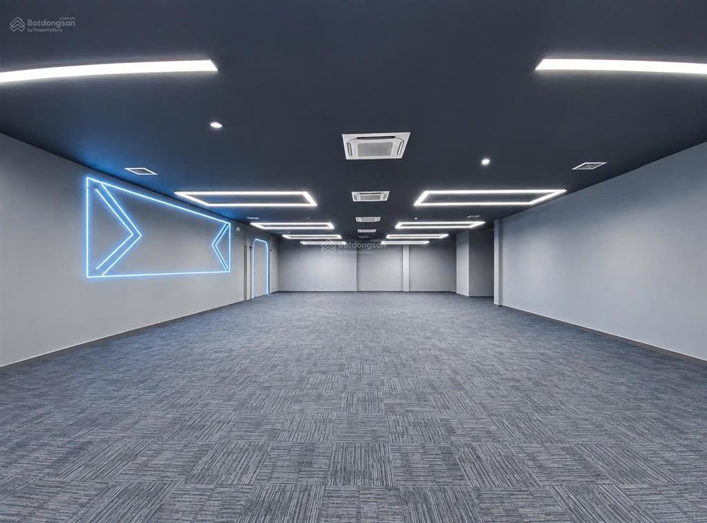 Cho thuê mặt bằng đẹp 320m2 ngang 16m khu d2d võ thị sáu  p. thống nhất