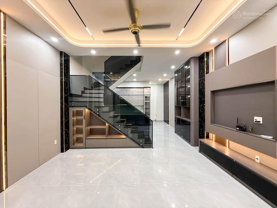 4,6 tỷ  bán căn nhà phố 1 trệt 2 lầu ngay đường nguyễn tri phương  gần chợ đồn  p. bửu hòa