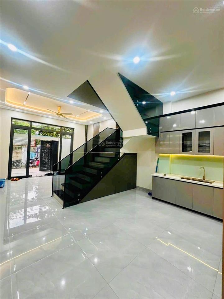 4,6 tỷ  bán căn nhà phố 1 trệt 2 lầu ngay đường nguyễn tri phương  gần chợ đồn  p. bửu hòa
