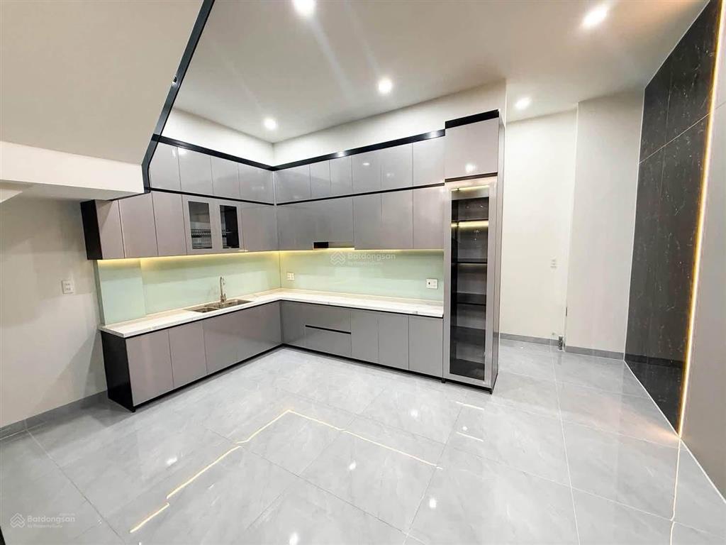 4,6 tỷ  bán căn nhà phố 1 trệt 2 lầu ngay đường nguyễn tri phương  gần chợ đồn  p. bửu hòa