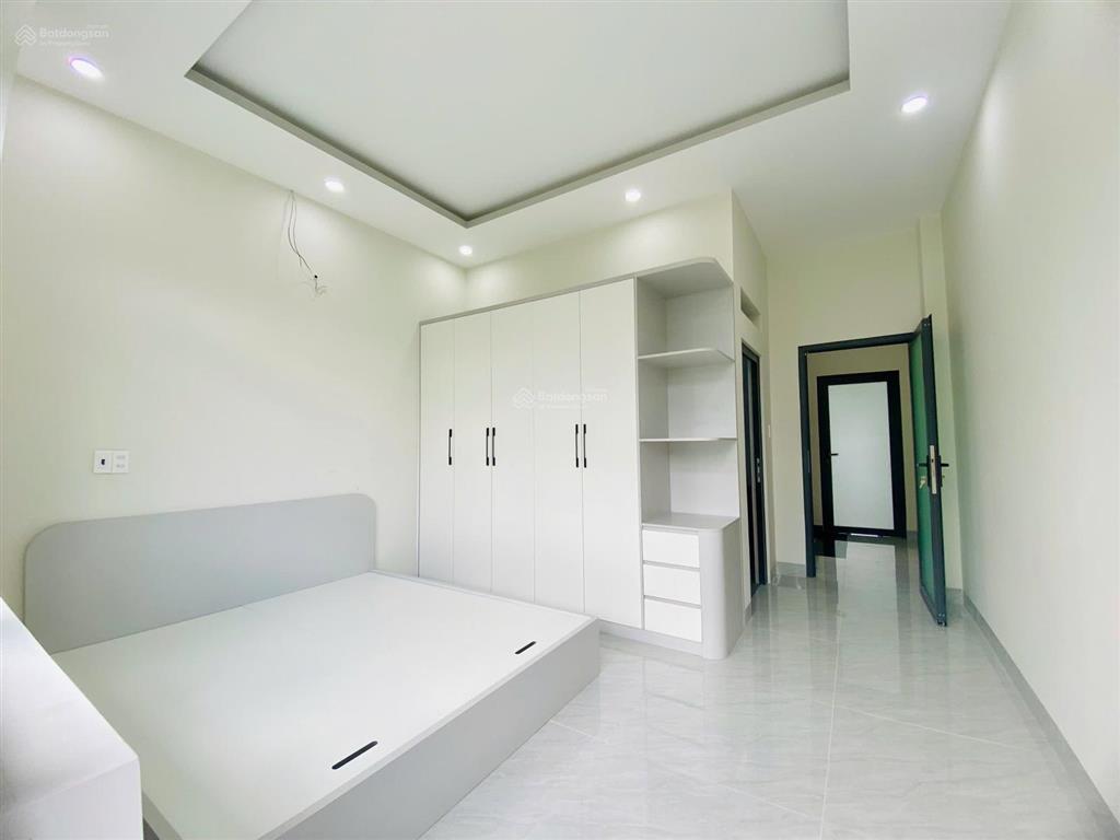 5,8 tỷ  bán căn nhà phố hiện đại 1 trệt 2 lầu đường n17 kdc bửu long  p. trấn biên