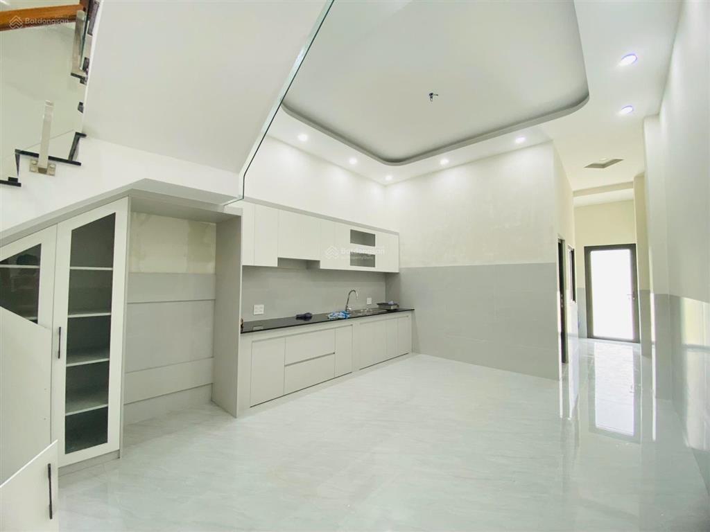 5,8 tỷ  bán căn nhà phố hiện đại 1 trệt 2 lầu đường n17 kdc bửu long  p. trấn biên