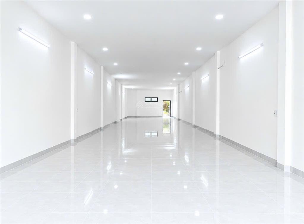 Cho thuê mặt bằng 220m2 đường phạm văn thuận gần ngay vincom biên hòa