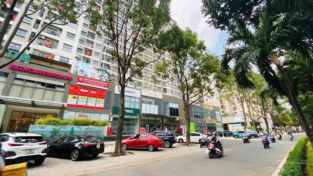 Cho thuê căn shophouse 1 trệt 1 lầu mặt tiền đường nguyễn ái quốc  chung cư a6a7