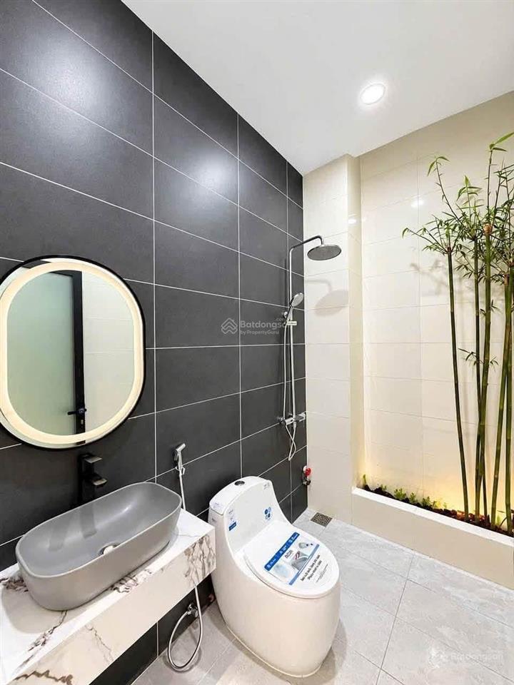 4 tỷ 250tr  bán căn nhà phố hiện đại 1 trệt 1 lầu  ngay hành chính công p. long bình (hố nai cũ)