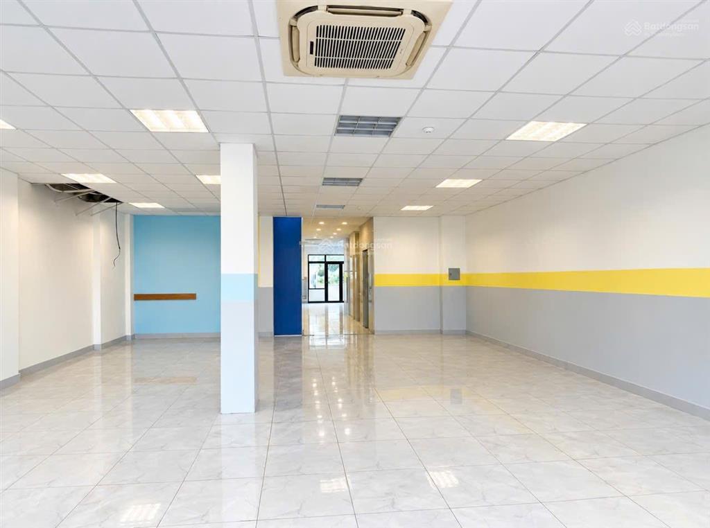 Cho thuê tòa nhà 1200m2 sàn 1 hầm 5 lầu mặt tiền đường đồng khởi  p. tam hiệp