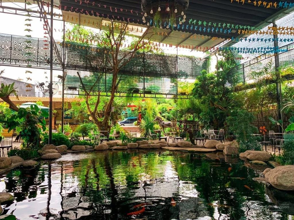 Cho thuê mặt bằng sân vườn 1600m2 ngay trung tâm khu d2d võ thị sáu  p. thống nhất