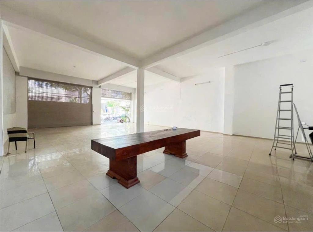 Cho thuê 500m2 mặt bằng đẹp khu dân cư p. trấn biên