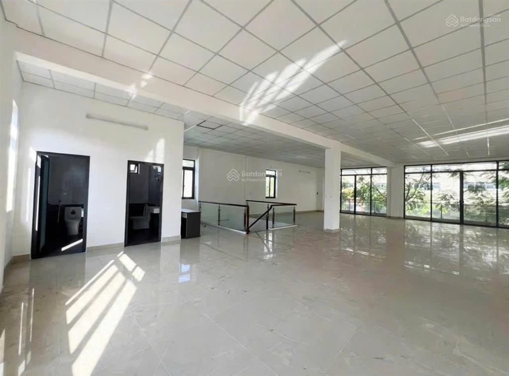 Cho thuê 500m2 mặt bằng đẹp khu dân cư p. trấn biên