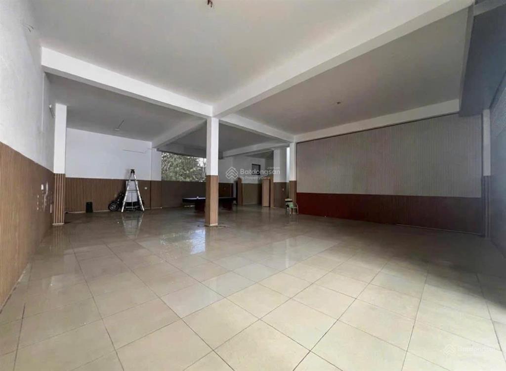 Cho thuê 500m2 mặt bằng đẹp khu dân cư p. trấn biên