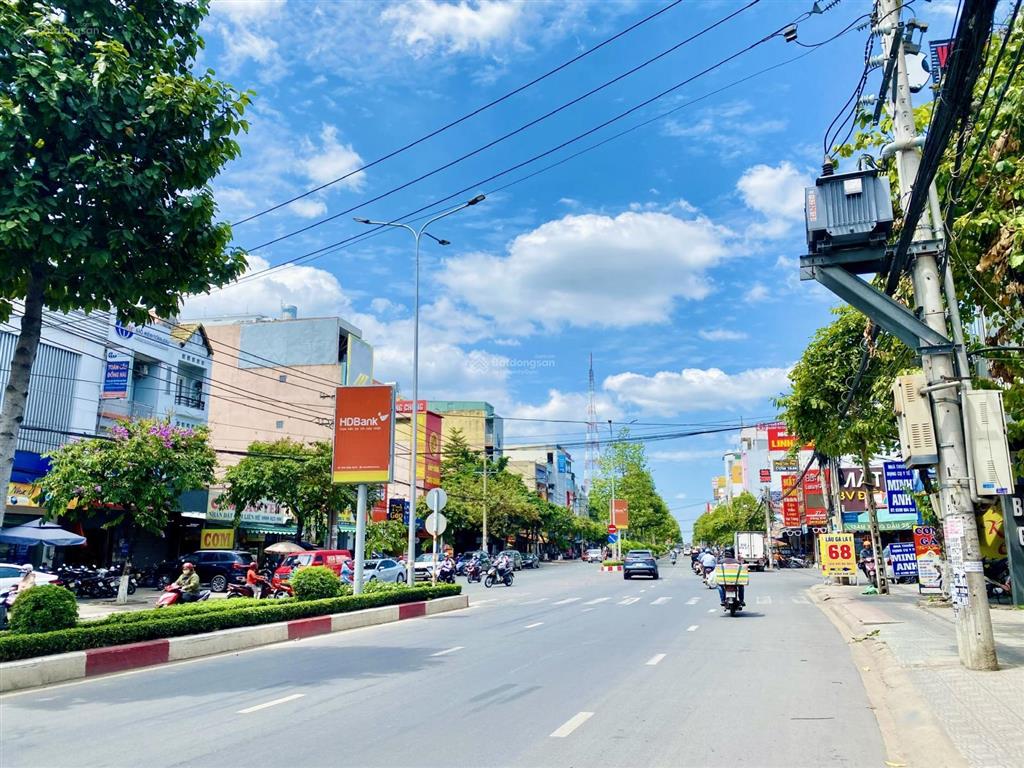 Bán 782m2 đất mặt tiền đường đồng khởi vị trí trung tâm phường tam hiệp chỉ 71tr/m2
