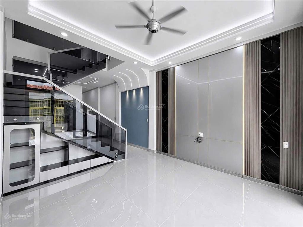 2,7 tỷ  bán căn nhà thiết kế hiện đại 1t1l gần ngay chợ tân vạn  p. biên hòa