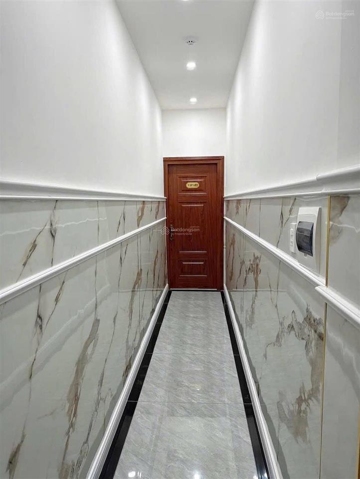 12 tỷ  bán khách sạn 4 tầng cực đẹp mặt tiền nguyễn thị tồn  p. biên hòa
