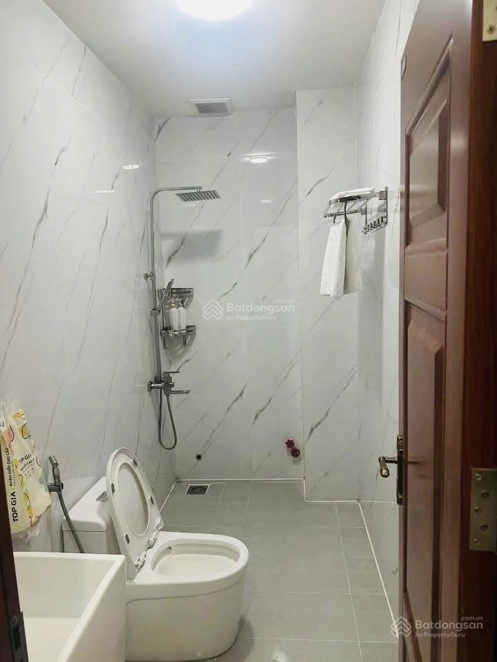 12 tỷ  bán khách sạn 4 tầng cực đẹp mặt tiền nguyễn thị tồn  p. biên hòa
