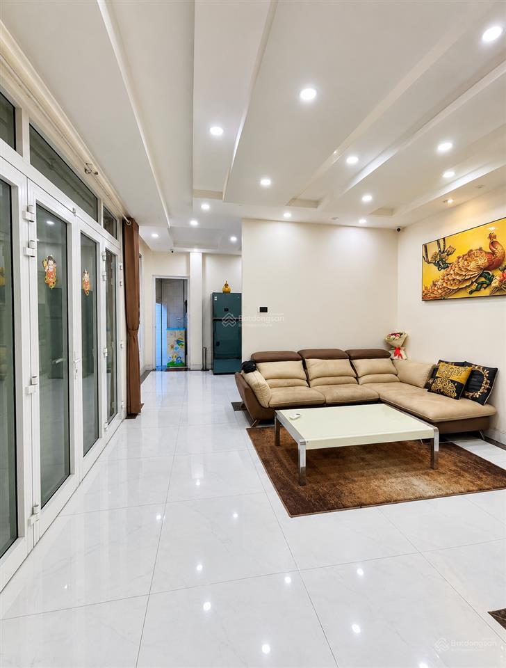 4,9 tỷ  bán nhà 1 trệt 1 lầu ngay chợ hàng dầu hà huy giáp  p. trấn biên