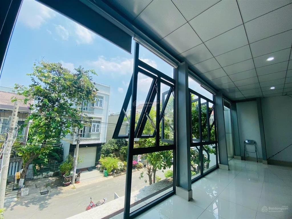 8,3 tỷ  bán gấp nhà 1 trệt 1 lầu đường n13 kdc bửu long gần nhã viên quán