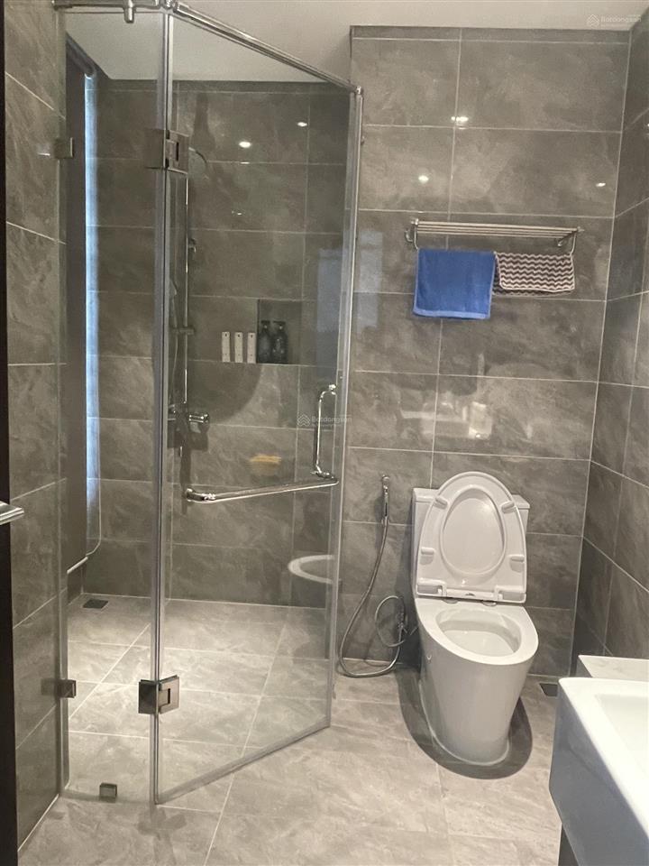 Chính chú bán căn tai toa s2 08a18 1ng 1wc. view biển ngắm bắn pháo hoa hàng tuần