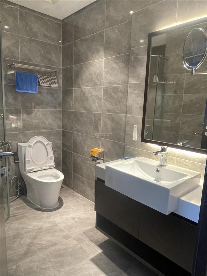 Chính chú bán căn tai toa s2 08a18 1ng 1wc. view biển ngắm bắn pháo hoa hàng tuần