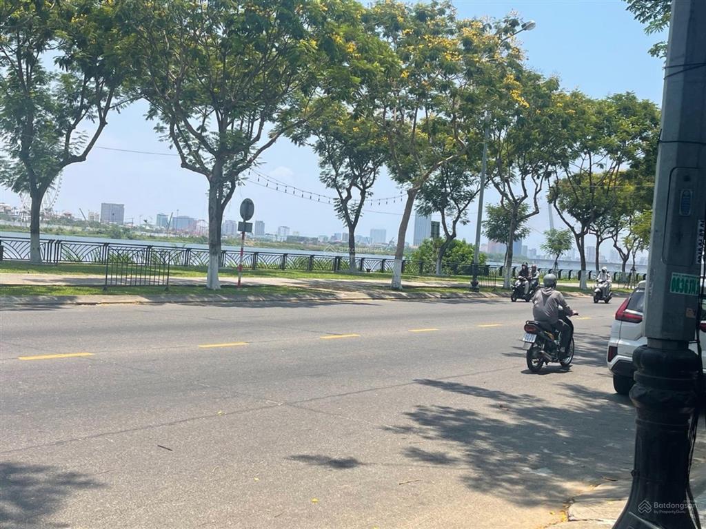 Bán đất đường 15m lề 5m chương dương. view pháo hoa, gần toà tháp đôi 69 tầng