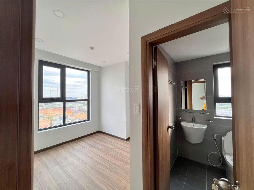 Bán nhanh 2pn 2wc tầng 10 view đông nam giá 1tỷ9 (có vat). thanh toán 20% ~ 380tr nh cho vay ls 0%