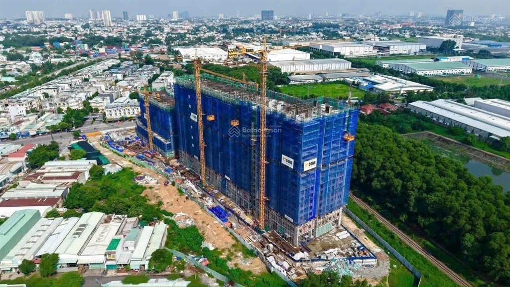 Bán nhanh 2pn 2wc view đông nam liền kề metro có tttm