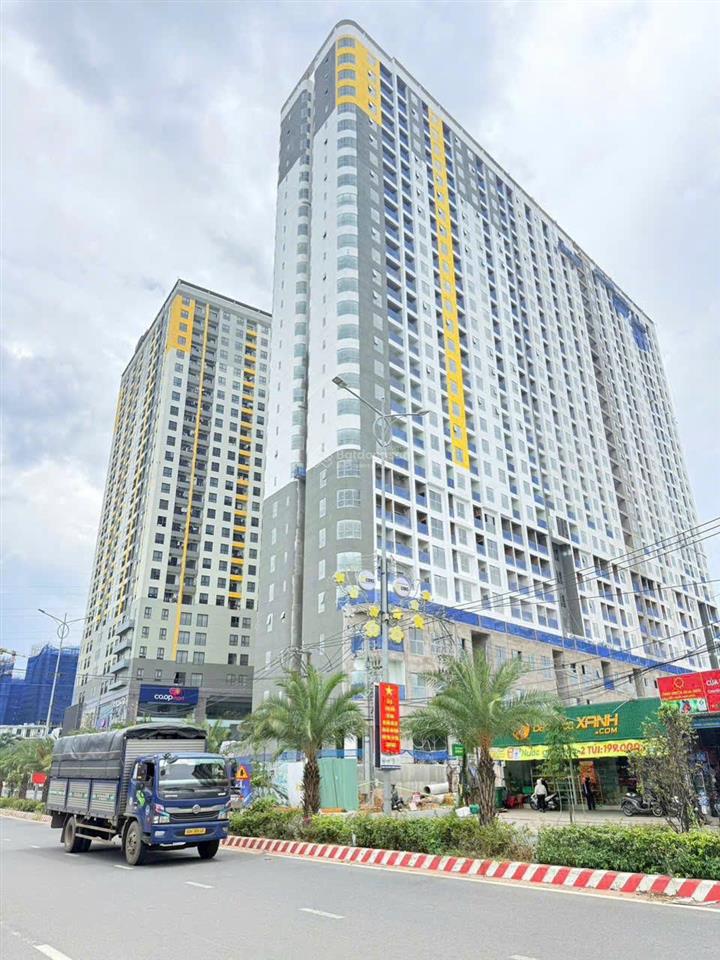 Bán căn góc 2pn đông nam tầng trung, giá gốc chủ đầu tư 3 tỷ 09 (bao gồm vat)