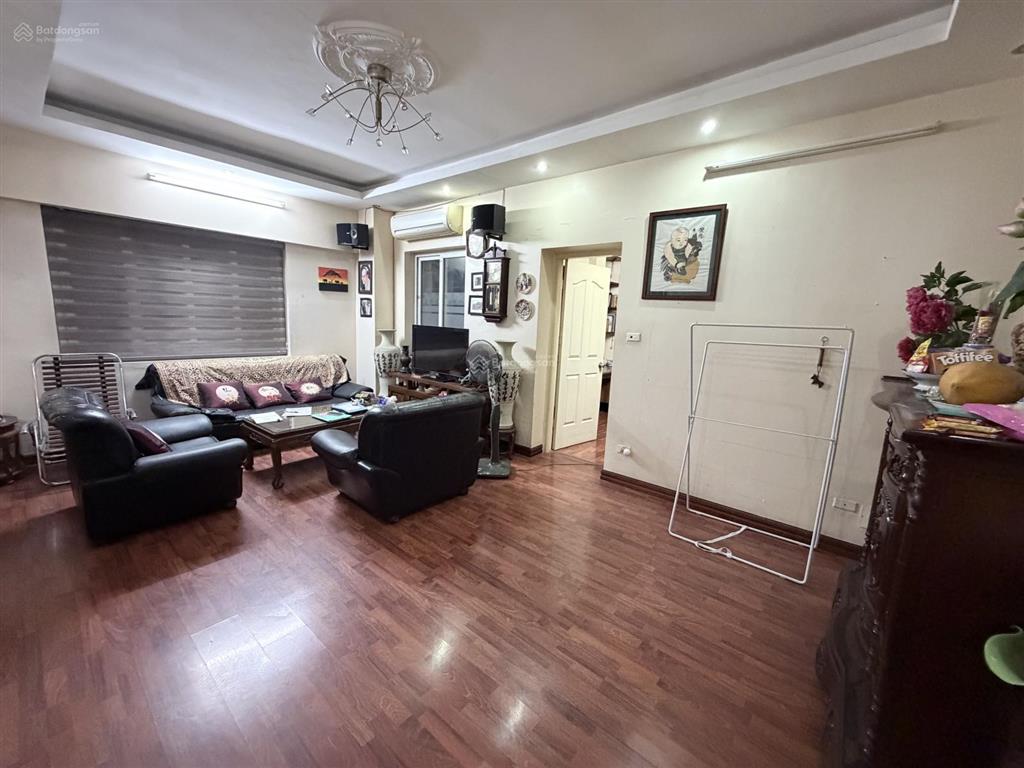 Chung cư vip, 107m2, 3 ngủ 2wc, căn góc 3 thoáng, sổ đỏ cc, nhà mới đẹp ở ngay, hàng hiếm giá tốt
