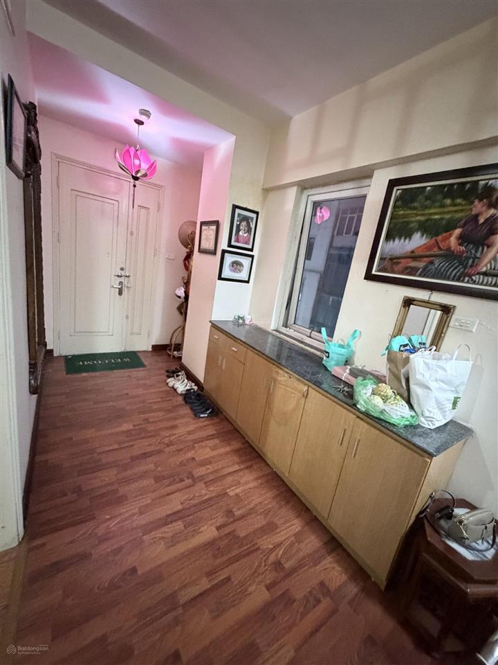 Chung cư vip, 107m2, 3 ngủ 2wc, căn góc 3 thoáng, sổ đỏ cc, nhà mới đẹp ở ngay, hàng hiếm giá tốt