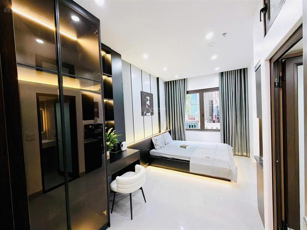 Giá rẻ đầu tư, tòa nhà vip, 65m2, 14 phòng, dòng tiền cao, nhà đẹp full nội thất, ngõ thông ô tô