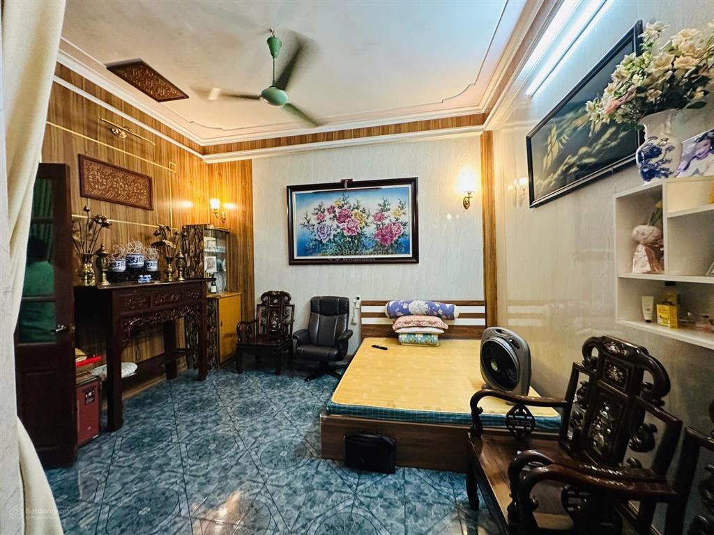 Mặt phố vip, lô góc mặt tiền khủng, vỉa hè rộng kinh doanh đỉnh, sổ vuông nở hậu, không quy hoạch