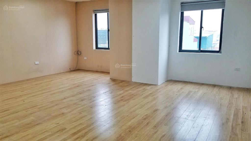 Cho thuê gấp văn phòng 55m2, 11 triệu tại thành thái, dịch vọng, cầu giấy, hà nội