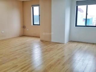 Cho thuê gấp văn phòng 55m2, 11 triệu tại thành thái, dịch vọng, cầu giấy, hà nội