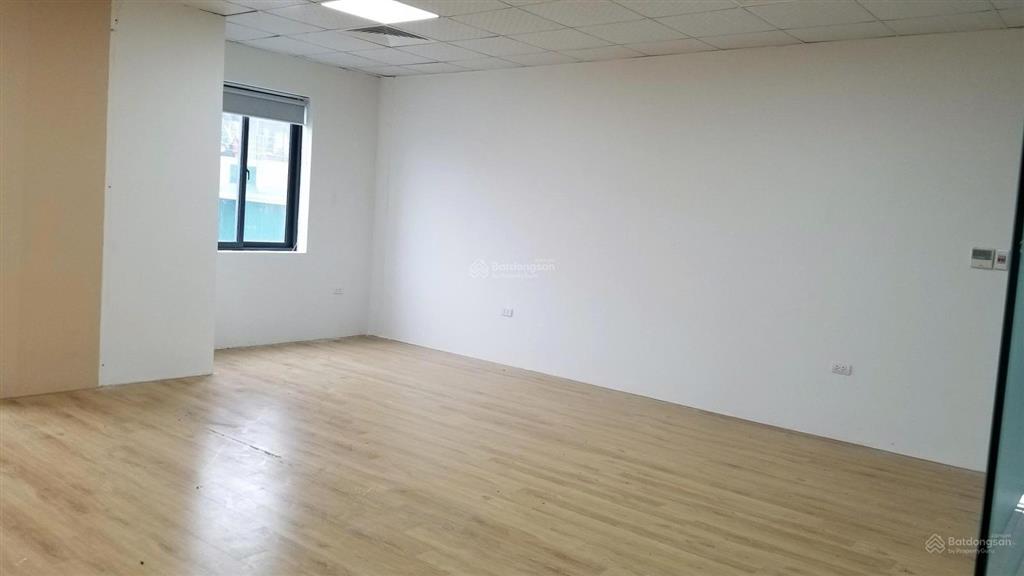 Cho thuê gấp văn phòng 55m2, 11 triệu tại thành thái, dịch vọng, cầu giấy, hà nội