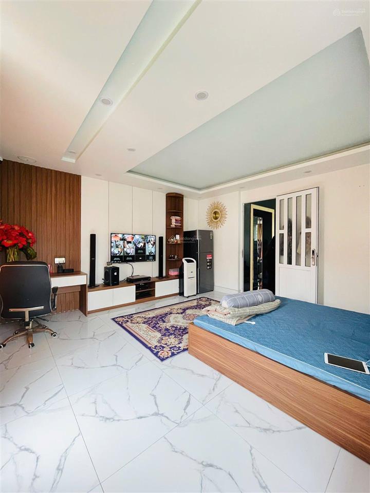Bán nhà 6 tầng mặt đường nguyễn công hoà ~ cầu thang máy ~ lê chân ~ hải phòng