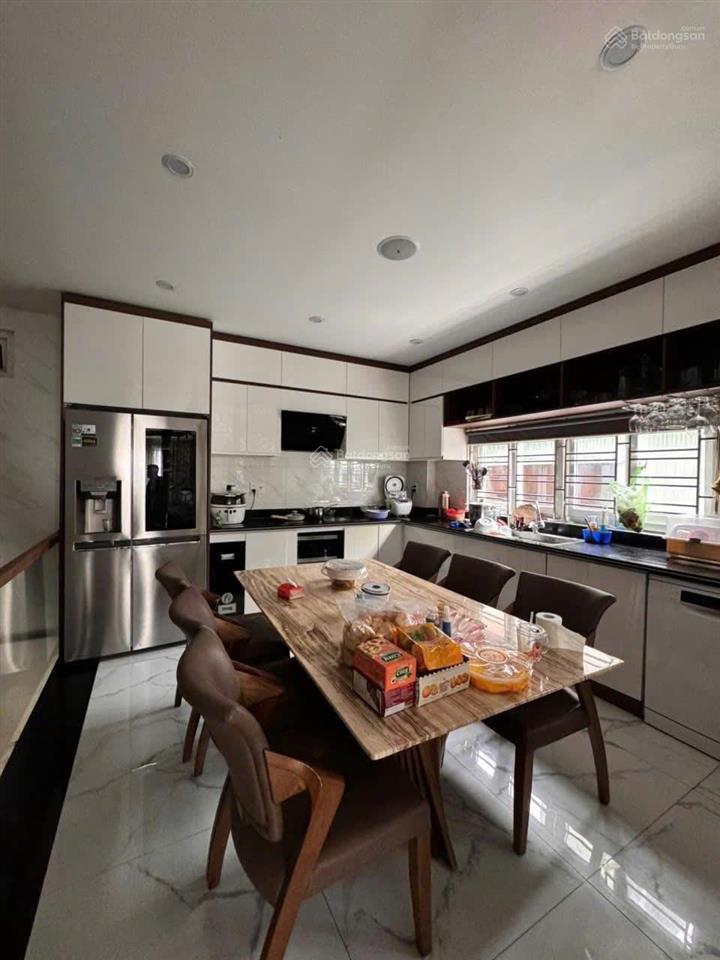Bán nhà 6 tầng mặt đường nguyễn công hoà ~ cầu thang máy ~ lê chân ~ hải phòng