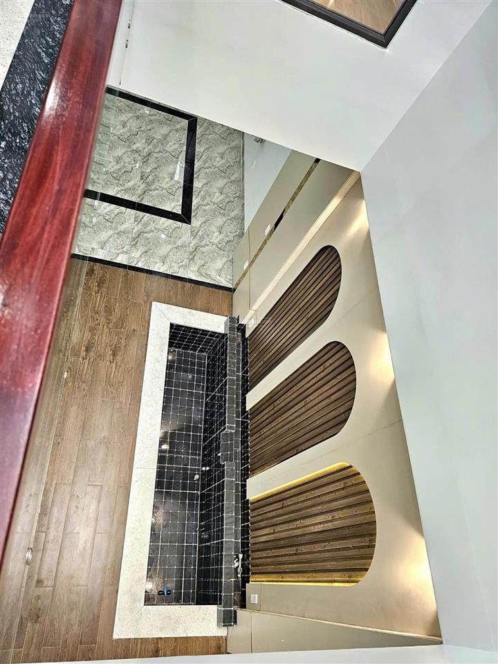 Nhà mặt đường 208 an đồng ,ngay gần ngã tư ắc quy ,vỉa hè rộng ,đăng sau view sông