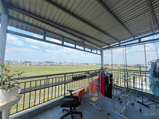 Căn hộ duplex mới, có thang máy, hầm xe, khu giặt phơi mỗi tầng 1 khu gần khu sân bay