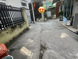 Đỗ xuân hợp  nhà 2 lầu  2pn  chỉ 3.4tỷ hẻm trước nhà 3m  chỉ 1 căn ra đường lớn.