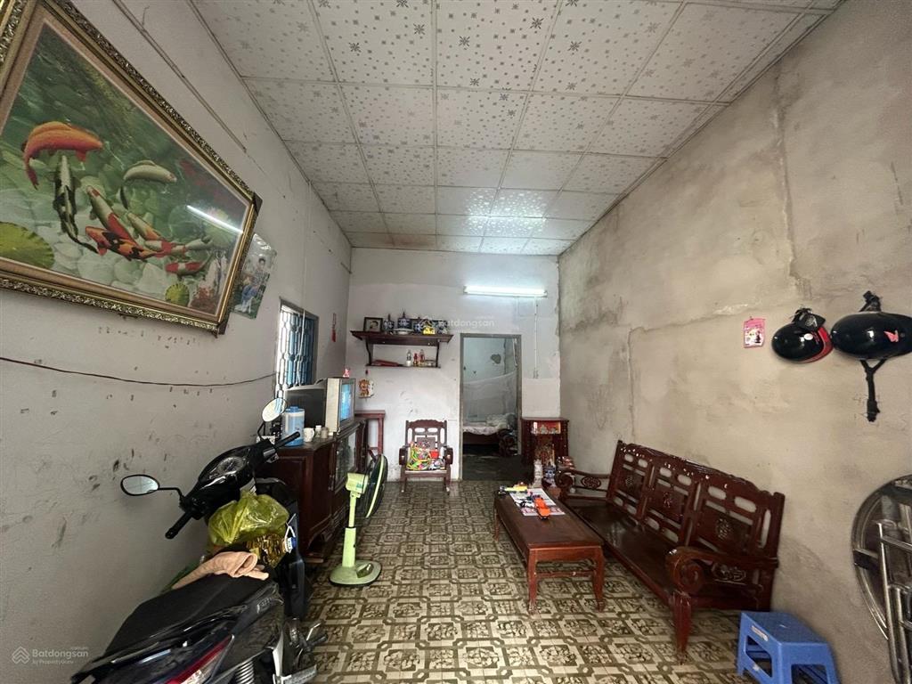 Mt đường 215  tân phú  thủ đức  chỉ 43tr/m2 đất có nhà c4  218m2 full thổ cư  giá 9.5tỷ