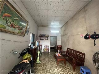 Mt đường 215  tân phú  thủ đức  chỉ 43tr/m2 đất có nhà c4  218m2 full thổ cư  giá 9.5tỷ