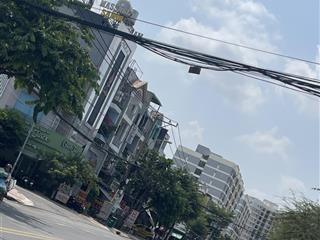 Đất man thiện  chỉ 4.8t  dt 77m2.
hxh 4m  xây 5 lầu  ngang 4.6m.