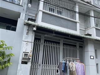 Hiệp phú 5.7 tỷ  nhà đẹp 3 lầu  đ 6m. 4pn  vào ở ngay  hoàn công đủ