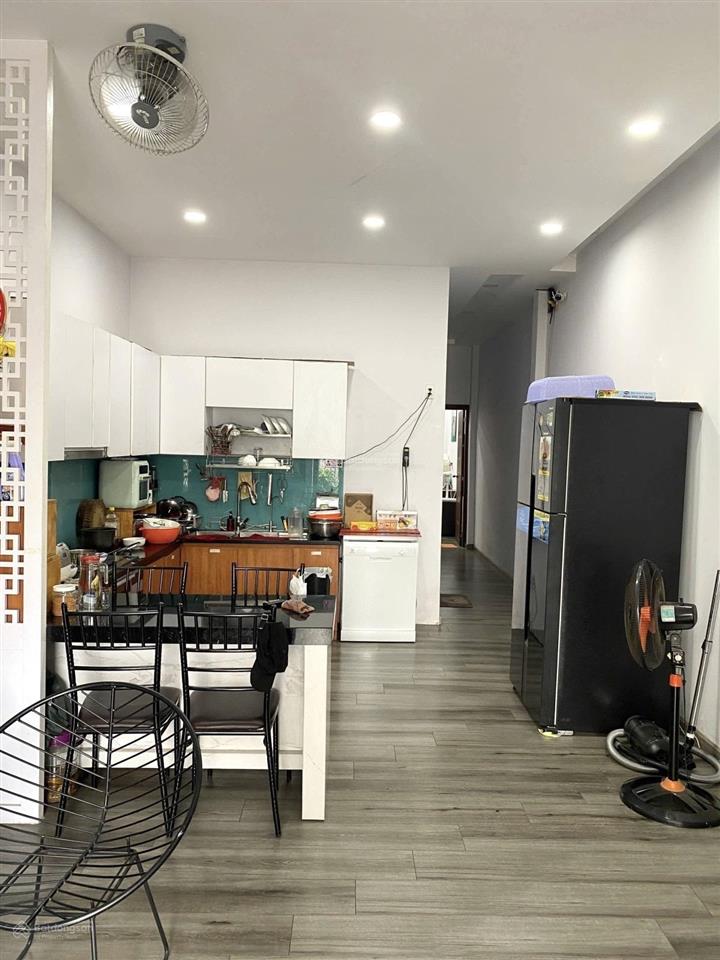 Phước long a  chỉ 7.5 tỷ  95m² nhà 2 lầu. hxh  đường số 58  nhà đẹp vào ở ngay