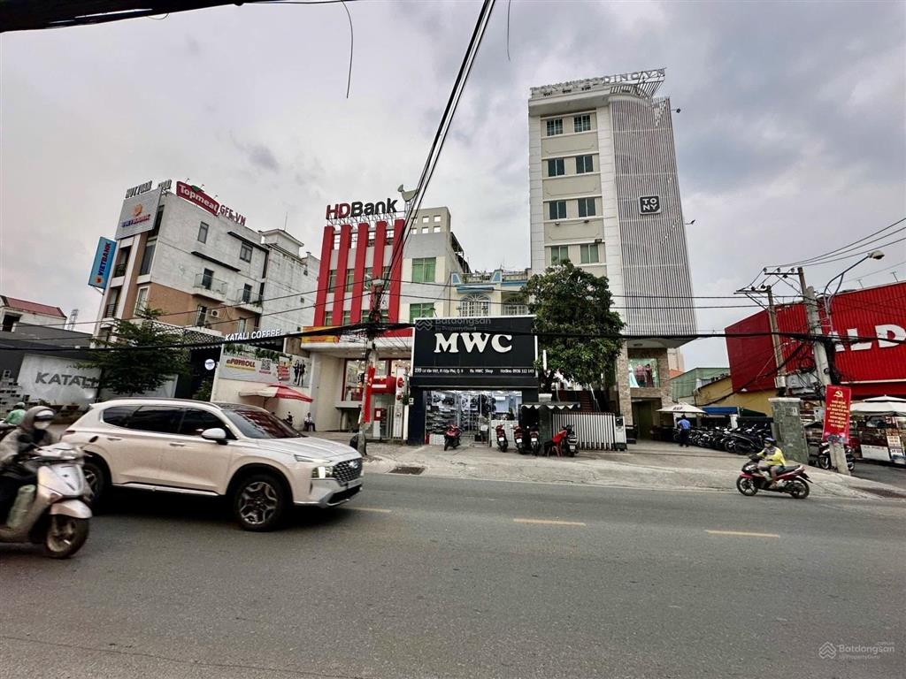 Lê văn việt  8 tỷ  112m² đất hxh 1 trục.
ngang 7m  cách mặt tiền 50m