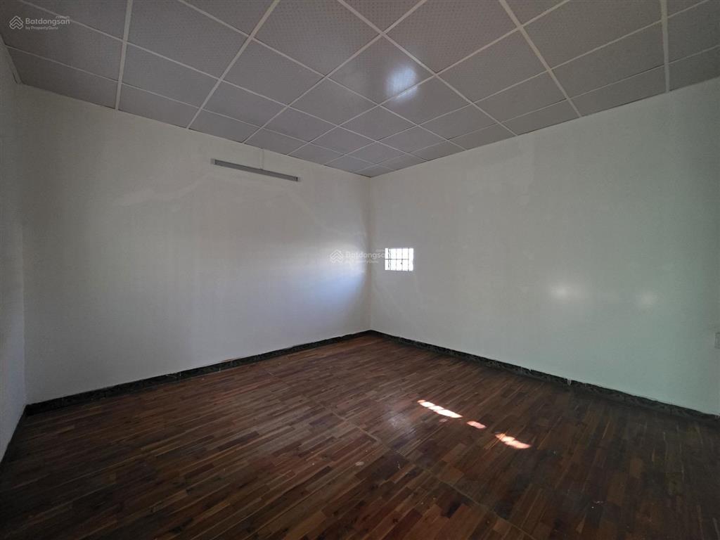 Lê văn việt  hơn 4 tỷ  nhà sd 80m²  3pn khu dân cư hiện hữu  an ninh  ngang 5.3m