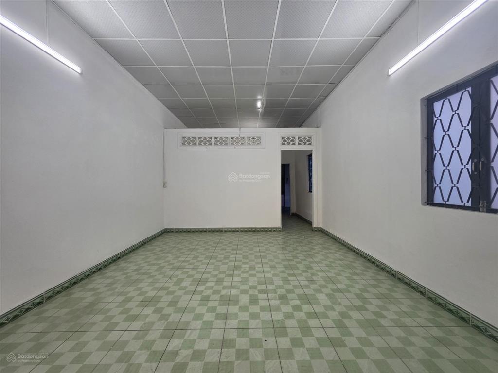 Lê văn việt  hơn 4 tỷ  nhà sd 80m²  3pn khu dân cư hiện hữu  an ninh  ngang 5.3m