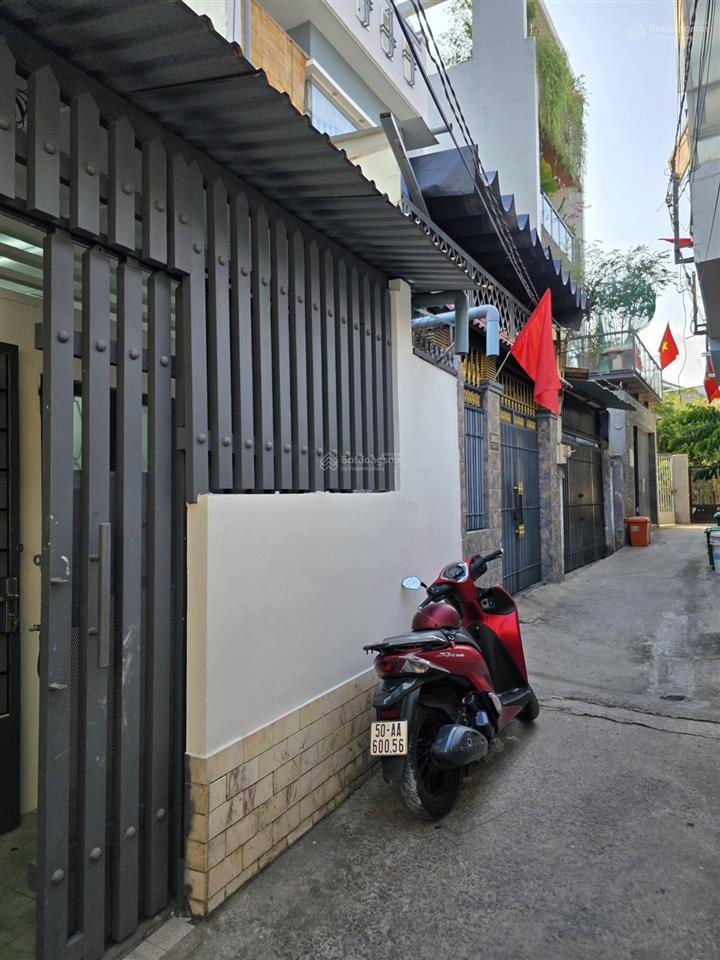 Lê văn việt  hơn 4 tỷ  nhà sd 80m²  3pn khu dân cư hiện hữu  an ninh  ngang 5.3m