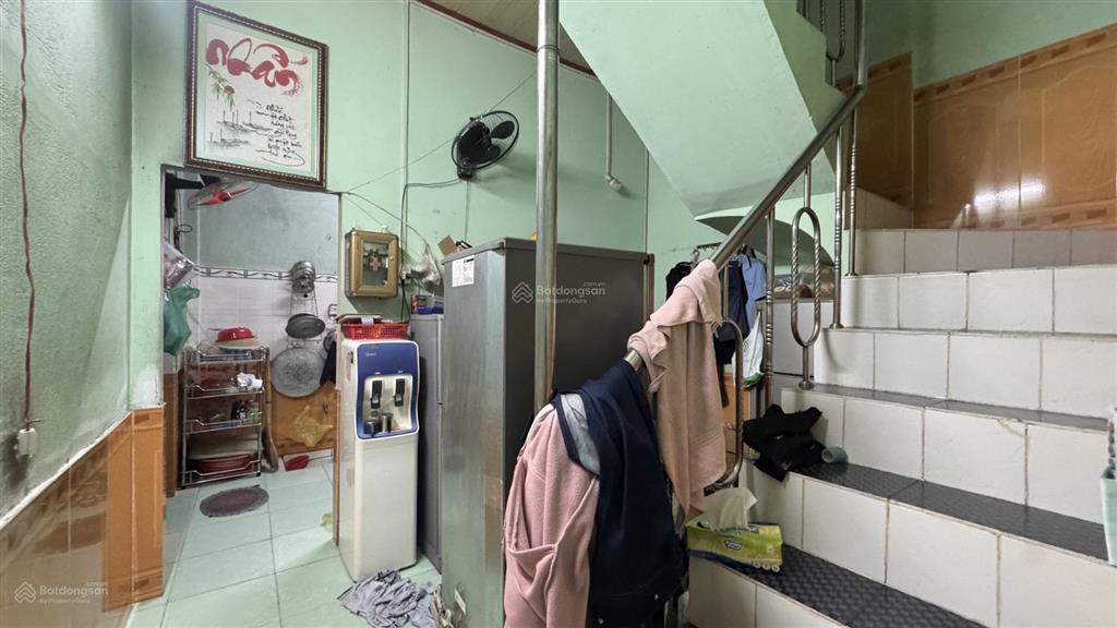 Võ văn ngân  nhà 42m²  hơn 3 tỷ  2pn  lê lai 0939 888 ***..